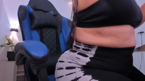 Iza online show from December 2025 12:36:02 PM