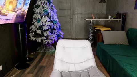 izi online show from December 2024 09:28:01 PM