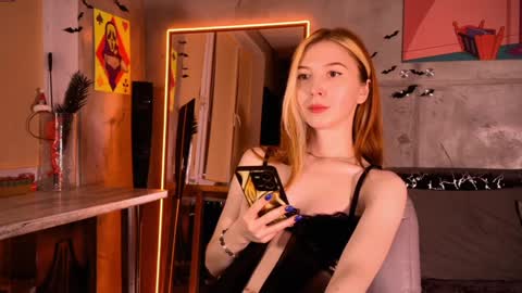 izi online show from February 2025 09:04:01 PM