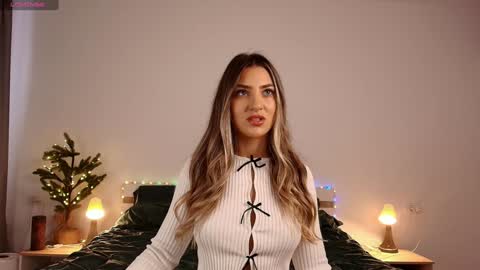 Snapshot of izy_bellee chatting on January 2025 10:49:01 AM izy bellee online show from January 2025 10:49:01 AM