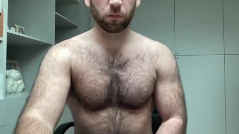 Izylduur online show from December 2024 11:51:02 AM