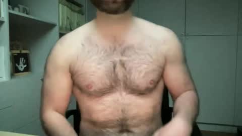 Izylduur online show from January 2026 03:25:01 PM