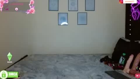 Izzabel Valentine online show from July 2026 08:45:02 PM