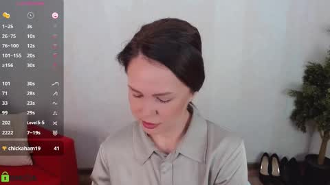 Queen of nylon  Victoria online show from October 2025 05:21:02 AM