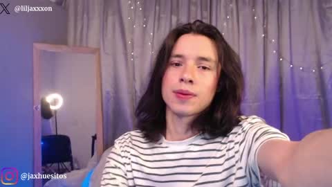 Hey im Jaxxxon check my info     online show from April 2026 06:52:01 AM