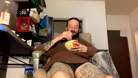 Snapshot of j_boogie_mane chatting on December 2024 01:21:01 AM j boogie online show from December 2024 01:21:01 AM