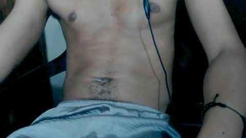 Snapshot of j_castello chatting on February 2025 12:21:01 AM J online show from February 2025 12:21:01 AM