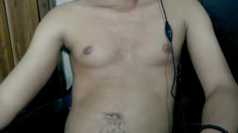 Snapshot of j_castello chatting on February 2025 03:29:01 PM J online show from February 2025 03:29:01 PM