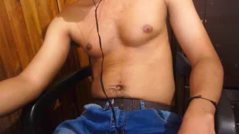 Snapshot of j_castello chatting on October 2025 04:48:01 PM J online show from October 2025 04:48:01 PM