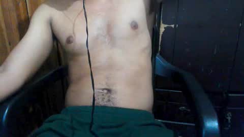 Snapshot of j_castello chatting on October 2025 09:59:02 PM J online show from October 2025 09:59:02 PM