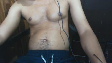 Snapshot of j_castello chatting on October 2025 01:27:02 AM J online show from October 2025 01:27:02 AM