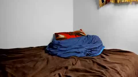 jaacksn online show from October 2025 04:59:02 AM