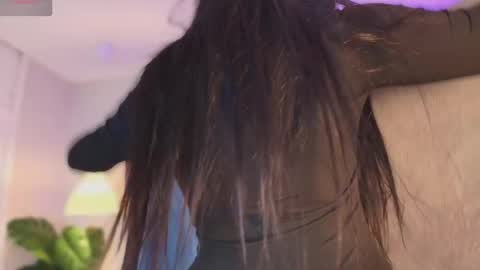 Jade online show from April 2026 08:06:02 PM