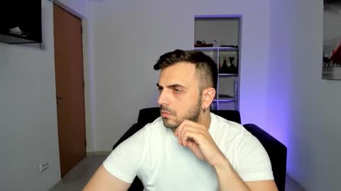 Snapshot of jace_thorne chatting on September 2025 05:12:02 PM Jace online show from September 2025 05:12:02 PM