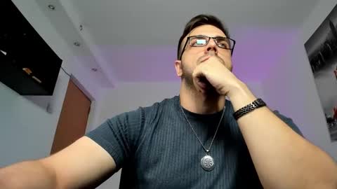 Snapshot of jace_thorne chatting on October 2025 06:04:01 PM Jace online show from October 2025 06:04:01 PM