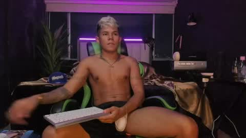 Snapshot of jack_castell chatting on July 2026 11:53:02 PM JACK CASTELL online show from July 2026 11:53:02 PM