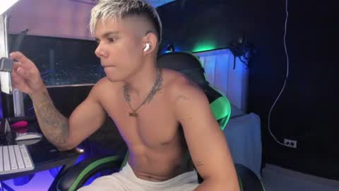 Snapshot of jack_castell chatting on July 2026 01:58:33 AM JACK CASTELL online show from July 2026 01:58:33 AM