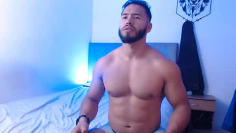 Snapshot of jack_master_muscle chatting on February 2025 08:00:01 PM jack and leah online show from February 2025 08:00:01 PM