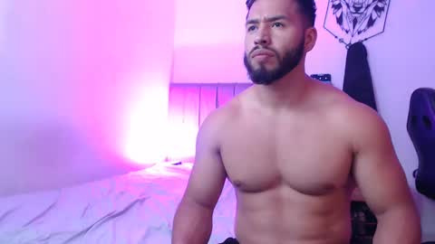 Snapshot of jack_master_muscle chatting on February 2025 03:26:01 AM jack and leah online show from February 2025 03:26:01 AM