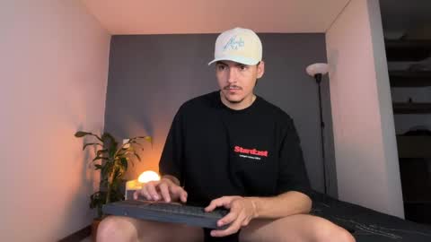 Snapshot of jack_norizz chatting on May 2026 10:32:02 AM INDEPENDENT MODEL online show from May 2026 10:32:02 AM