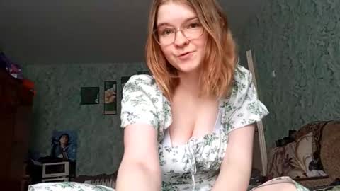 Snapshot of jackelyndubitsky chatting on October 2025 08:48:01 AM I am Vanessa Help me reach 10 Thumbs Up online show from October 2025 08:48:01 AM
