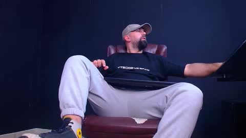 JackEthan online show from October 2025 05:16:02 AM