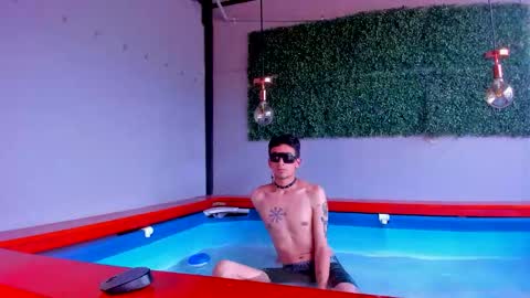 jackk_8 online show from September 2025 07:47:01 PM