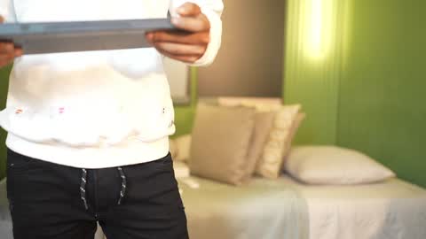 Jackson Bell online show from December 2024 12:29:02 PM