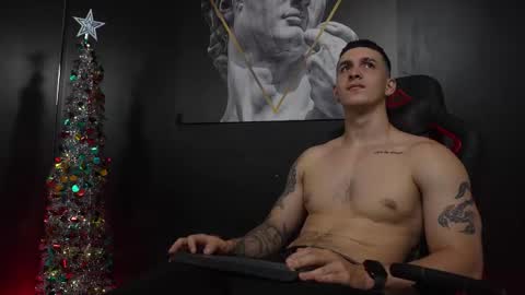 Jackson Olsen online show from December 2025 09:00:01 PM