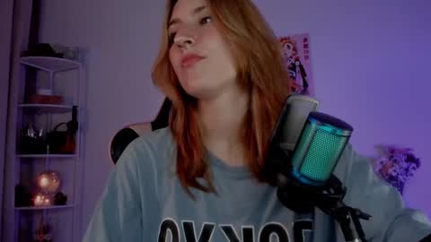 Linda Sofia help me get to 100 thumbs up online show from February 2025 02:37:01 AM