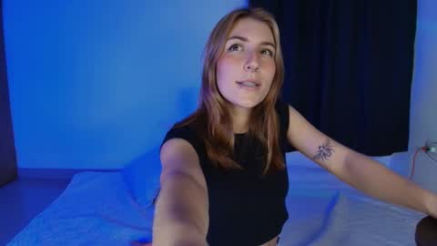 Linda Sofia help me get to 100 thumbs up online show from March 2025 04:56:01 AM