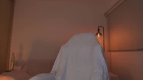 Linda Sofia help me get to 100 thumbs up online show from September 2025 03:38:02 AM