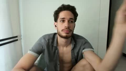 JACOB  ROBIN online show from September 2025 04:00:02 PM