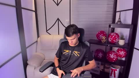 Jacob online show from February 2025 05:09:01 AM