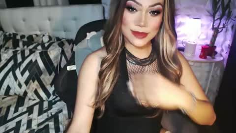 Snapshot of jacque_cole chatting on October 2025 09:25:02 PM Jacque online show from October 2025 09:25:02 PM