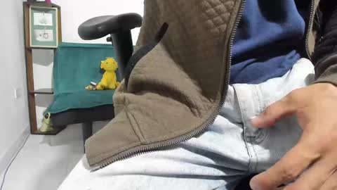 Snapshot of jacques_cardiet chatting on December 2024 12:09:02 AM jacobo online show from December 2024 12:09:02 AM