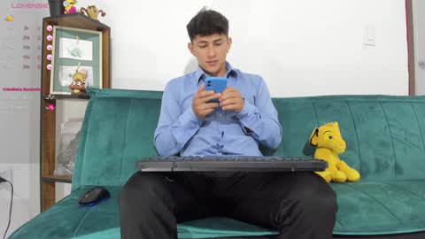 Snapshot of jacques_cardiet chatting on January 2025 12:09:01 PM jacobo online show from January 2025 12:09:01 PM