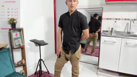 Snapshot of jacques_cardiet chatting on January 2025 09:47:02 PM jacobo online show from January 2025 09:47:02 PM