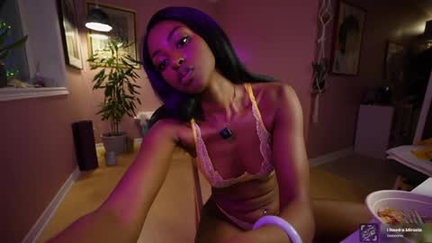 Snapshot of jada_valentine chatting on May 2026 04:07:02 AM Jada online show from May 2026 04:07:02 AM