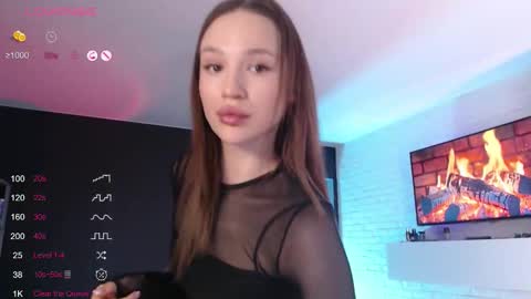 Jade online show from October 2025 11:20:02 AM