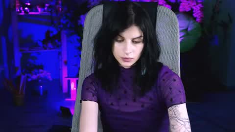 jade_castle online show from April 2026 01:03:01 PM