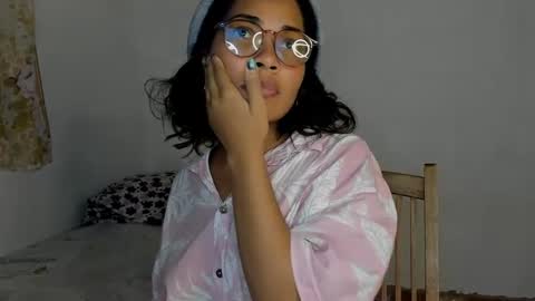 Snapshot of jade_dorthini chatting on January 2025 02:19:02 AM Jadeleidy Dorthini online show from January 2025 02:19:02 AM
