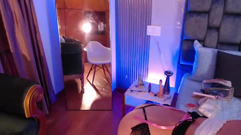 Sara online show from September 2025 12:53:01 PM