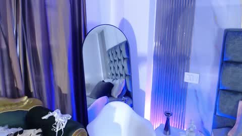 Sara online show from October 2025 12:24:02 PM