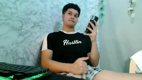 jade_halo online show from April 2026 06:10:01 PM