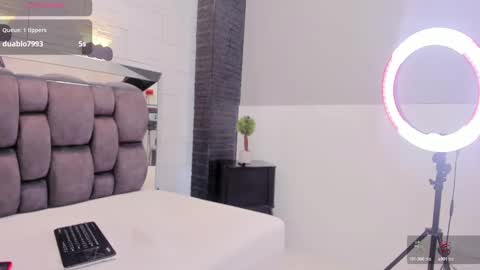  JADE  online show from March 2025 10:24:01 PM