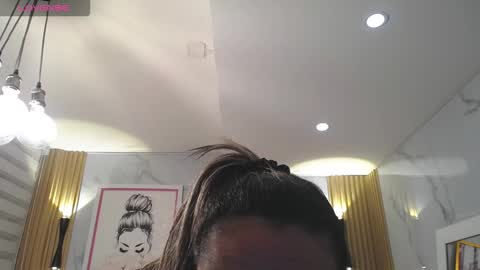 Jade  online show from December 2025 03:25:02 AM