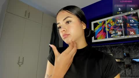 Snapshot of jade_lovv chatting on June 2026 12:17:01 PM jade_lovv online show from June 2026 12:17:01 PM