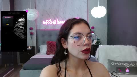 Snapshot of jade_storm_ chatting on January 2025 08:24:01 PM JADE online show from January 2025 08:24:01 PM