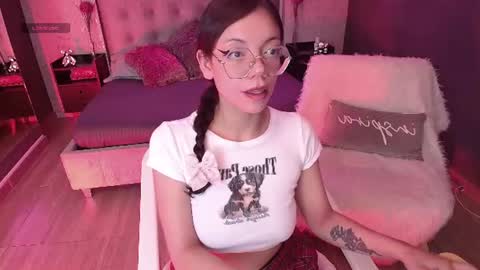 Snapshot of jade_storm_ chatting on June 2026 09:19:02 PM JADE online show from June 2026 09:19:02 PM